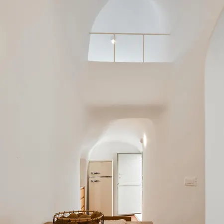 Thiro Bliss With Private Jacuzzi Pýrgos