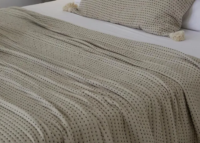 Thiro Bliss With Private Jacuzzi Appartamento