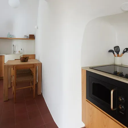 Appartamento Thiro Bliss With Private Jacuzzi Pýrgos