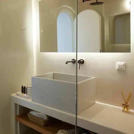 Appartamento Thiro Bliss With Private Jacuzzi Pýrgos