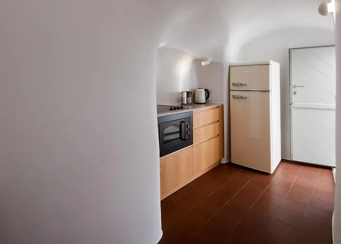 Thiro Bliss With Private Jacuzzi Apartman *