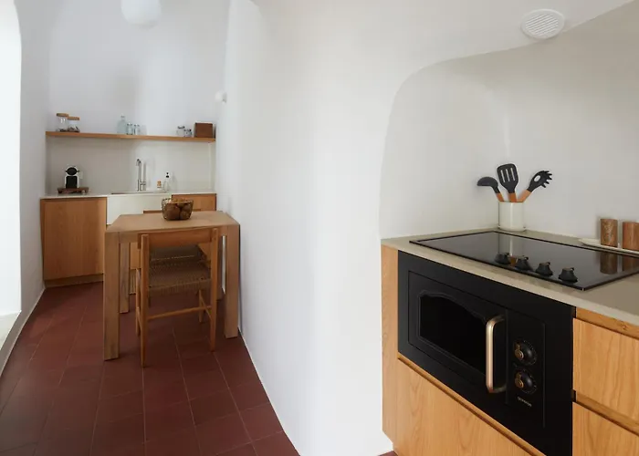 Apartman Thiro Bliss With Private Jacuzzi Pírgosz