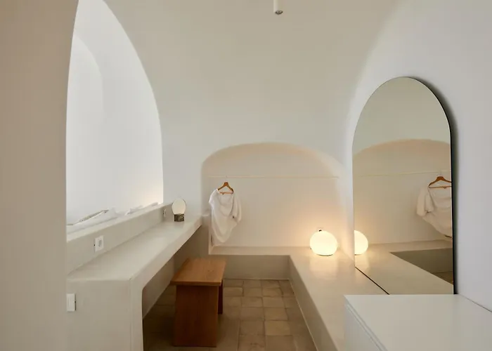 Thiro Bliss With Private Jacuzzi *